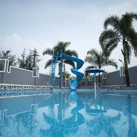 Royal Retreat Lonavla - 7Bhk Luxury Villa With Turf Exterior photo